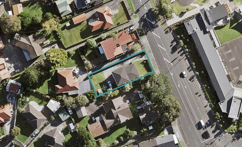 277 Richardson Road, New Windsor, Auckland - Carousel 1