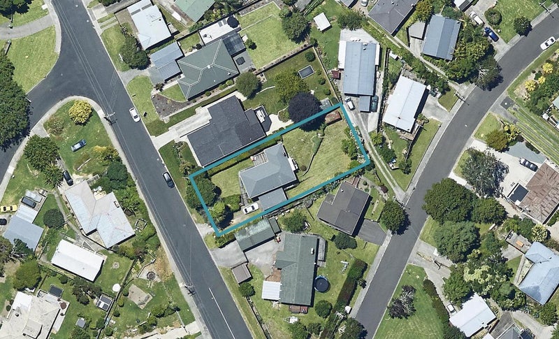 31 Church Street, Gate Pa, Tauranga - Carousel 1