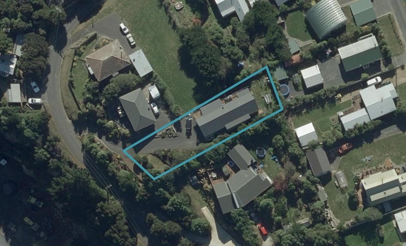 30 Oxley Crescent, Broad Bay, Dunedin - Carousel 1