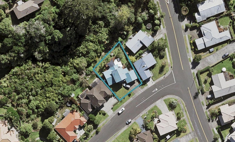 3 Westminster Gardens, Unsworth Heights, Auckland - Carousel 1