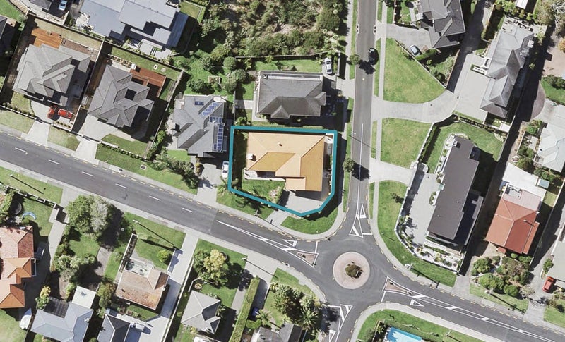 48 Beach Road, Mellons Bay, Auckland - Carousel 1