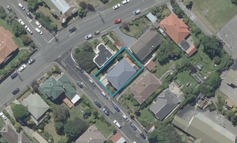 121 Blacks Road, Opoho, Dunedin - Carousel 1