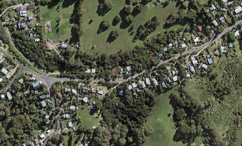 14 Junction Road, Oneroa, Waiheke Island - Carousel 1