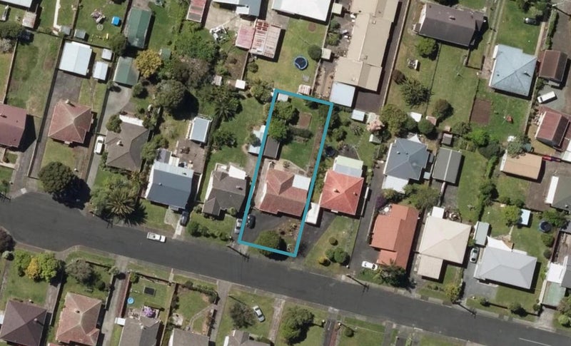 10 Churchill Street, Kensington, Whangarei - Carousel 1