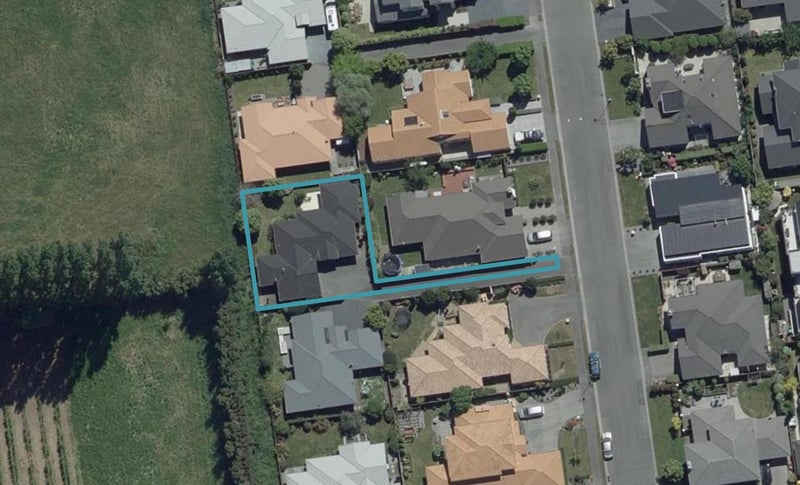 15 Brookfield Drive, Northwood, Christchurch - Carousel 1