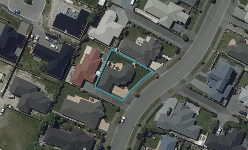 9 Cassinia Gardens, Aidanfield, Christchurch - Carousel 1