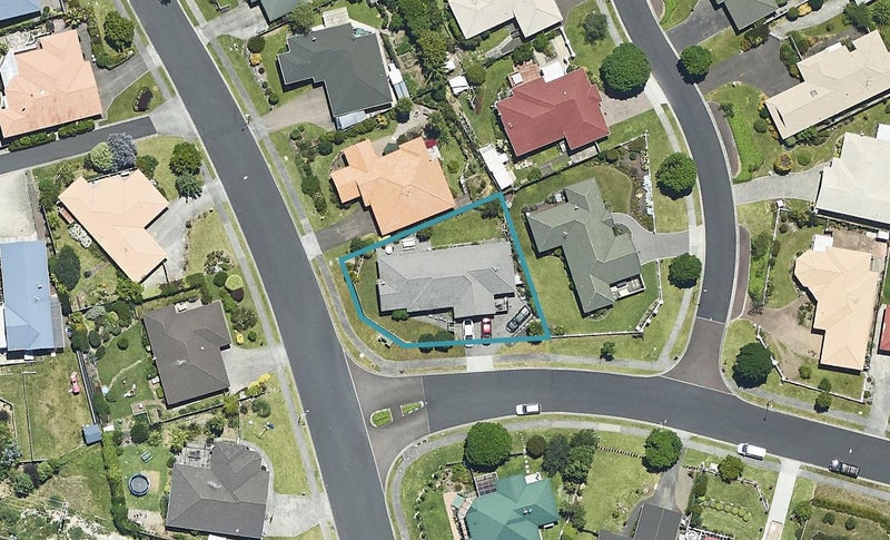 32 Sapphire Drive, Hairini, Tauranga - Carousel 1