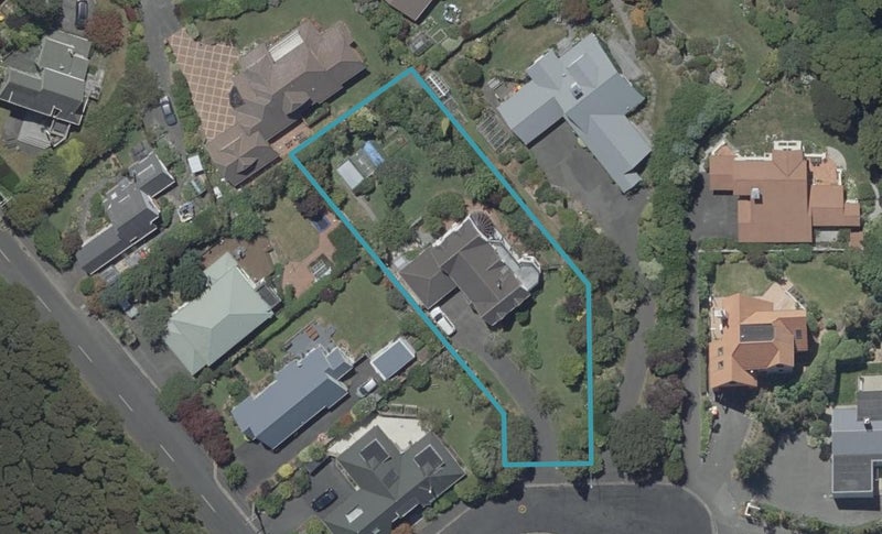 1 Hadley Close, Glenleith, Dunedin - Carousel 1