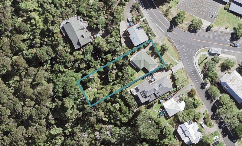 67 Victory Road, Laingholm, Auckland - Carousel 1