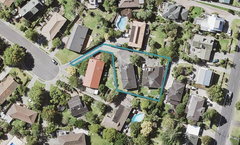 1/13 Kallista Place, Browns Bay, Auckland - Carousel 1