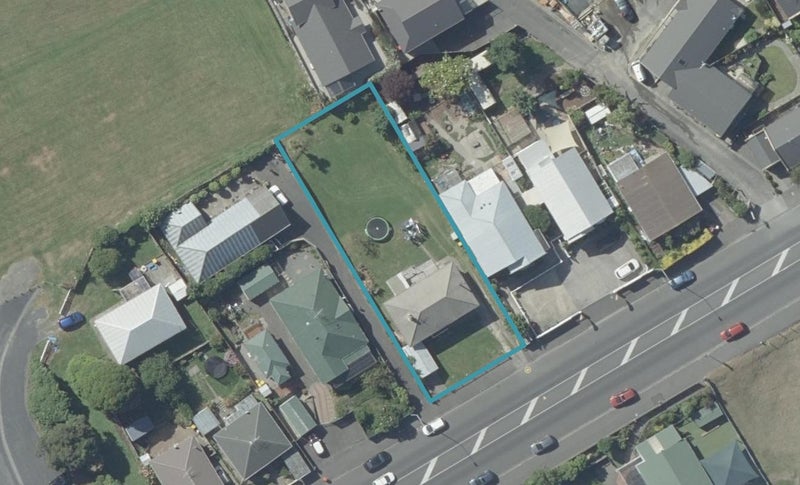 218 South Road, Caversham, Dunedin - Carousel 1