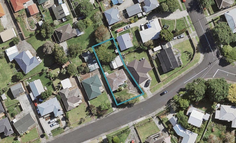 1 Clayton Road, Manurewa, Auckland - Carousel 1