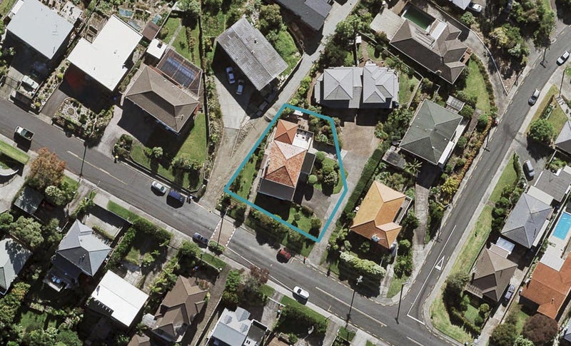 76 Carlton Street, Hillsborough, Auckland - Carousel 1