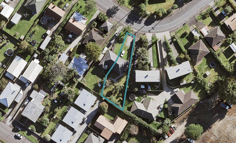 24 Daventry Street, Waterview, Auckland - Carousel 1