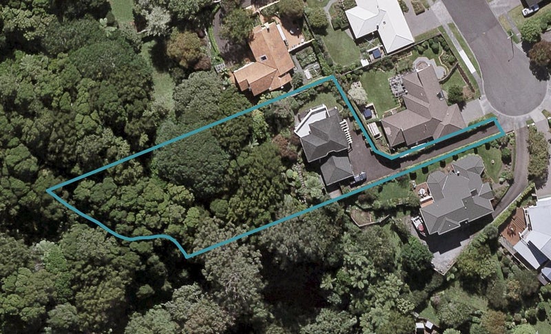 20A Kinross Drive, Merrilands, New Plymouth - Carousel 1
