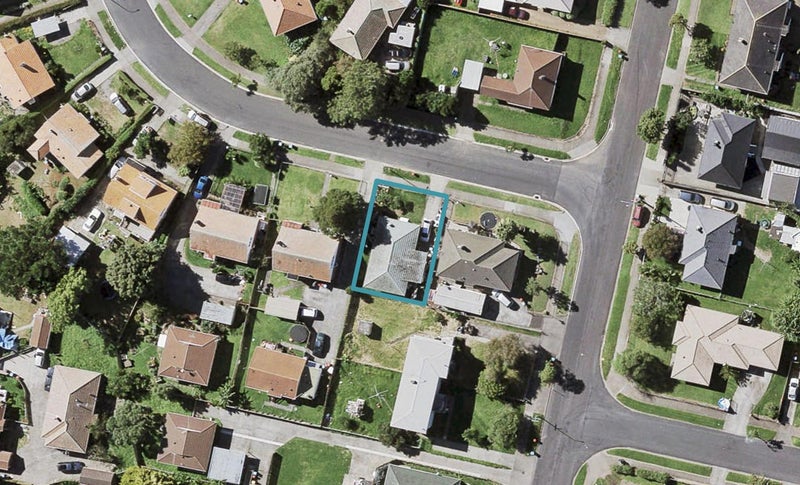 57A Epping Street, Glen Innes, Auckland - Carousel 1