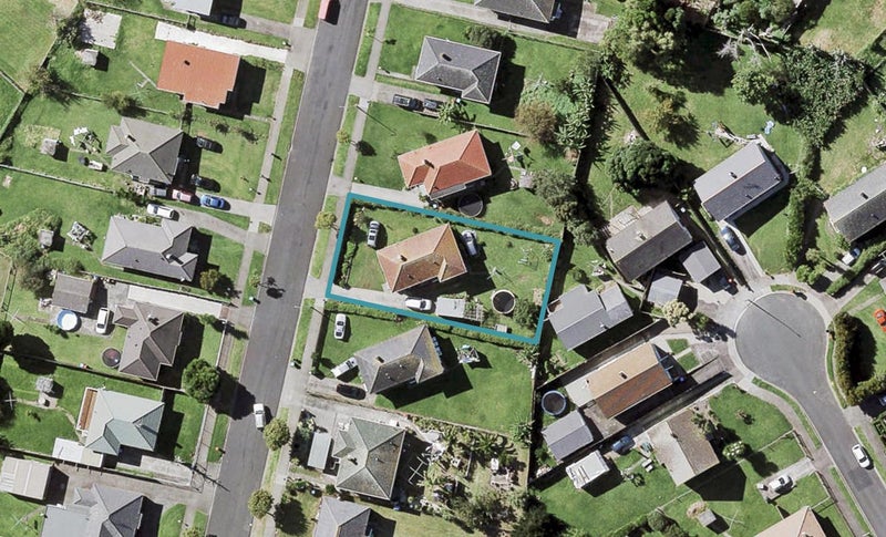 26 Heatherbank Street, Glen Innes, Auckland - Carousel 1