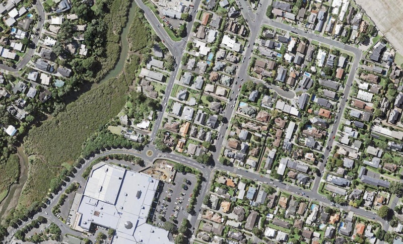 38A Milford Road, Milford, Auckland - Carousel 1