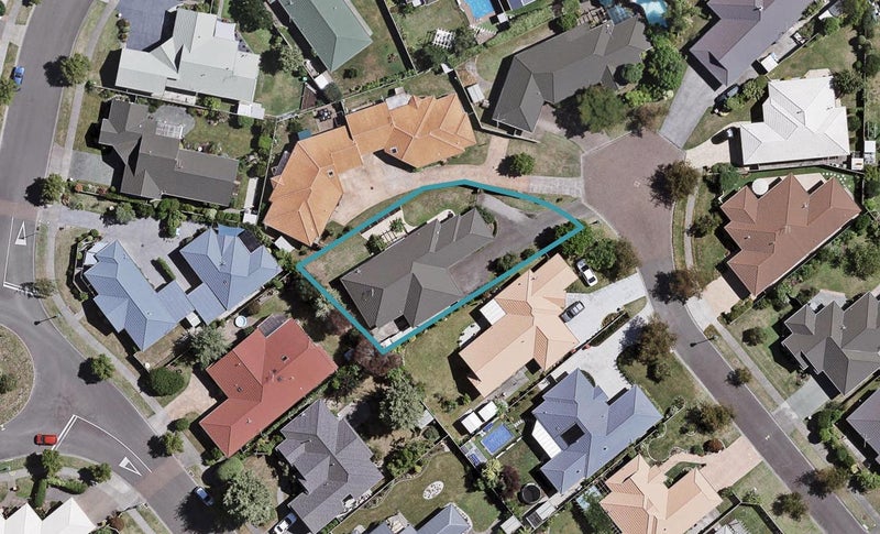 9 Cheval Place, Taradale, Napier - Carousel 1