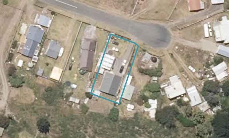 8 Barclay Grove, Hokio Beach, Levin - Carousel 1