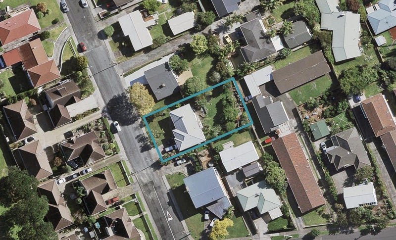 1 Tampin Road, Hillpark, Auckland - Carousel 1