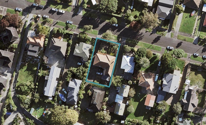 18A Fairlands Avenue, Waterview, Auckland - Carousel 1
