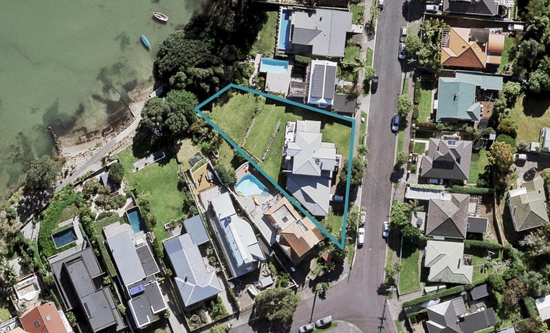 16 Westmere Park Avenue, Westmere, Auckland - Carousel 1