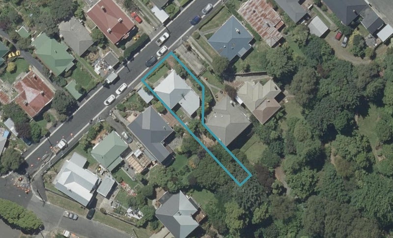 14 Warden Street, Opoho, Dunedin - Carousel 1