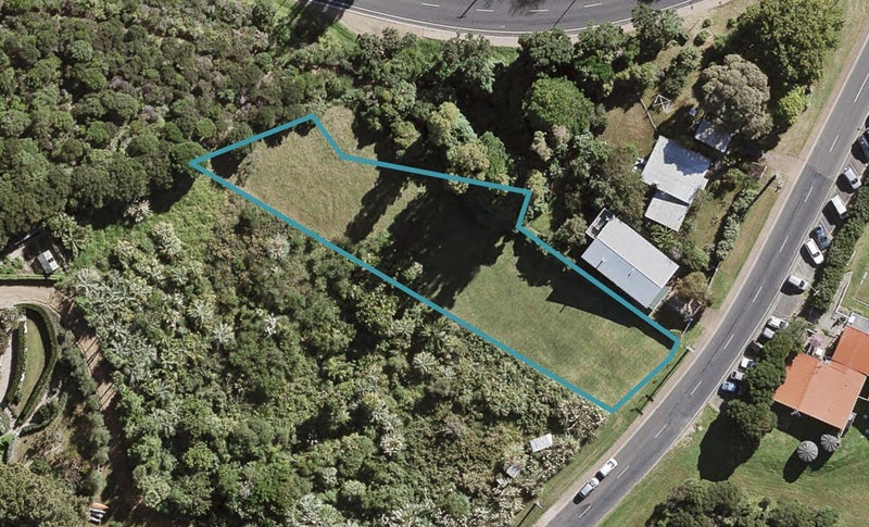 6 Mako Street, Oneroa, Waiheke Island - Carousel 1