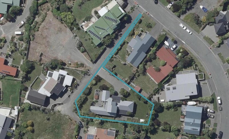 5 Margot Lane, Mount Pleasant, Christchurch - Carousel 1
