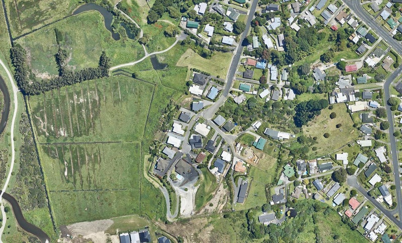 80 Graham Place, Bellevue, Tauranga - Carousel 1