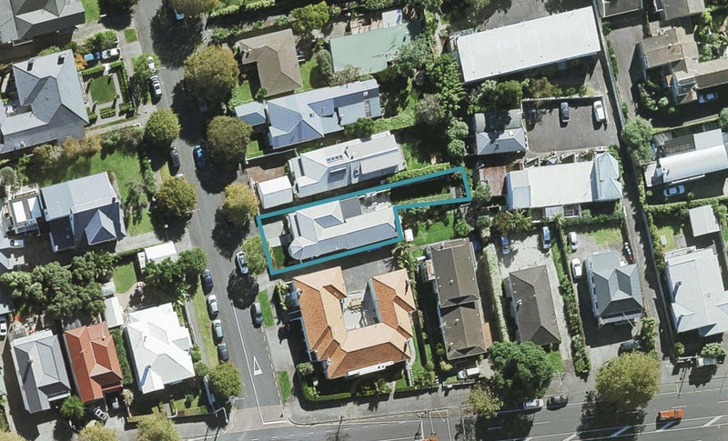 1 Sentinel Road, Herne Bay, Auckland - Carousel 1