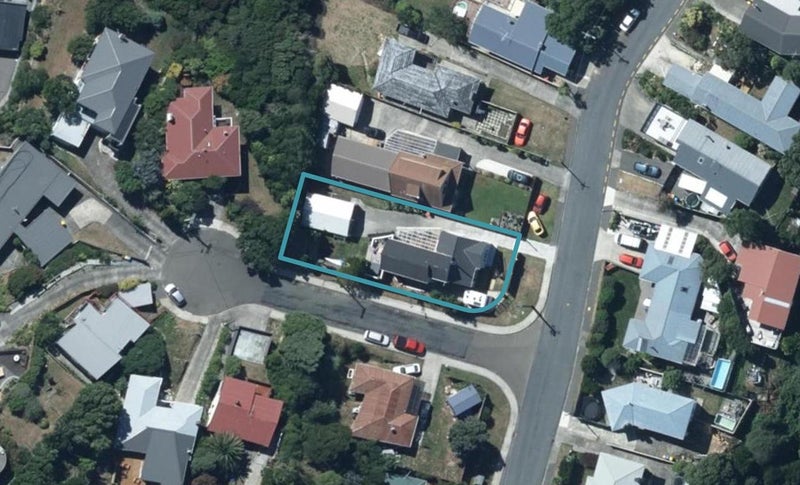 14 Tirowhanga Road, Paremata, Porirua - Carousel 1
