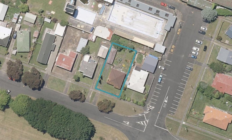87 Hakeke Street, Whanganui East, Whanganui - Carousel 1