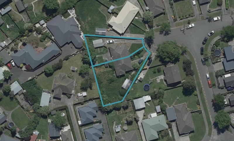 5 Bevin Place, Bryndwr, Christchurch - Carousel 1