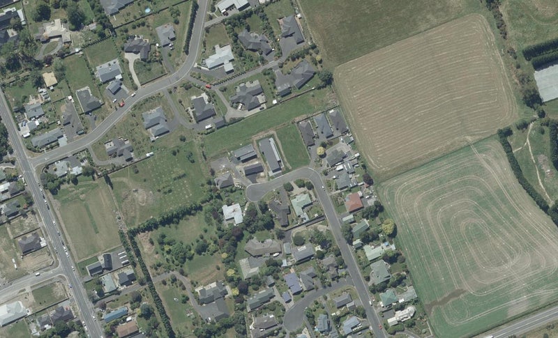 28 Elizabeth Avenue, East Taieri, Mosgiel - Carousel 1