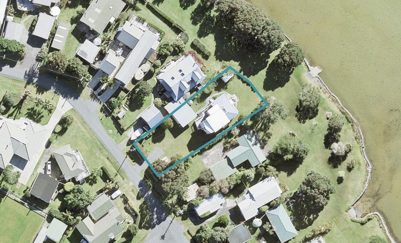 14 Dunbar Road, Point Wells - Carousel 1