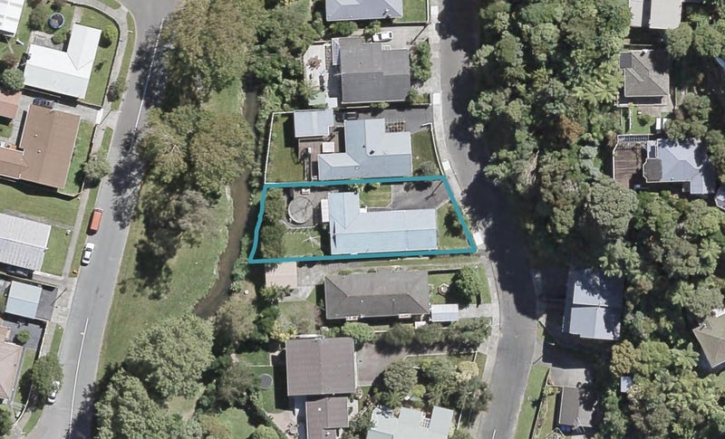 30 Parnell Street, Fairfield, Lower Hutt - Carousel 1