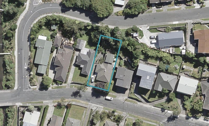 19 Tilbury Street, Fairfield, Lower Hutt - Carousel 1