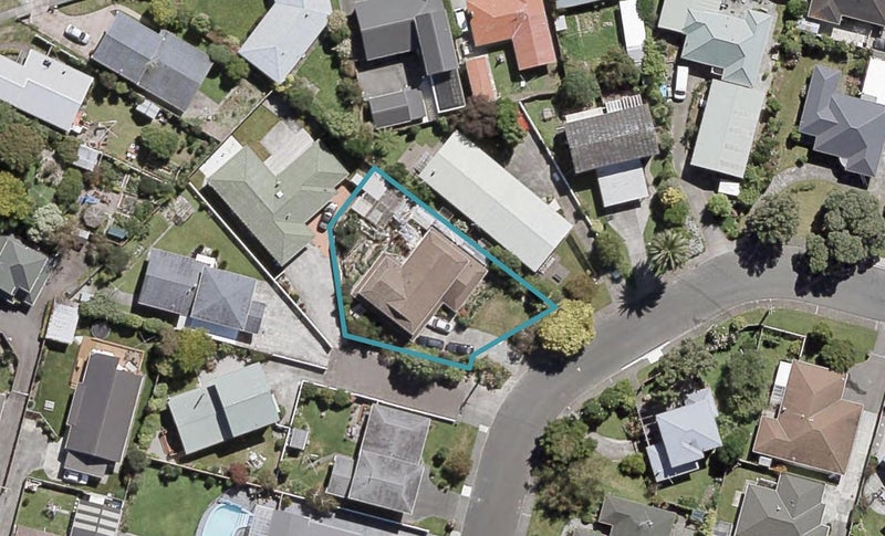 44 Avalon Crescent, Avalon, Lower Hutt - Carousel 1