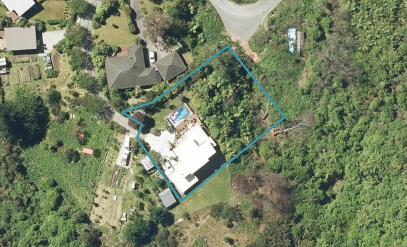 32 Waimarama Street, Waikawa, Picton - Carousel 1