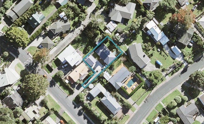 58 Cochrane Avenue, Arkles Bay, Whangaparaoa - Carousel 1