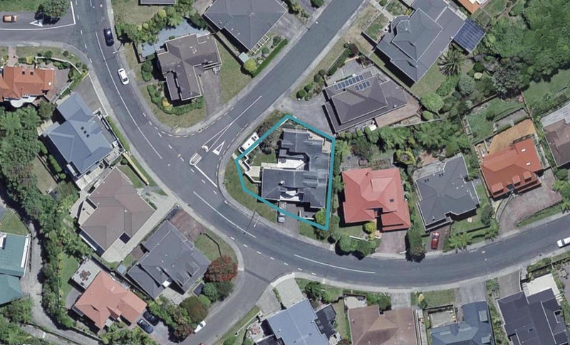 26 Satara Crescent, Khandallah, Wellington - Carousel 1
