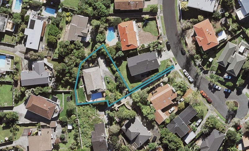 21 Calman Place, Chatswood, Auckland - Carousel 1