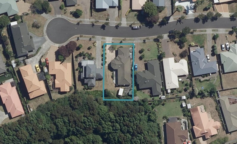 13 Ben Lomond Place, Nawton, Hamilton - Carousel 1