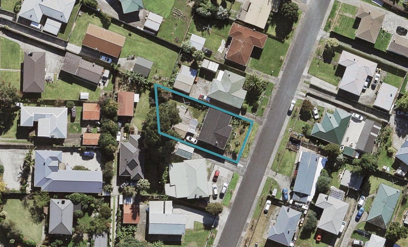 6 Kambalda Street, Mangere Bridge, Auckland - Carousel 1