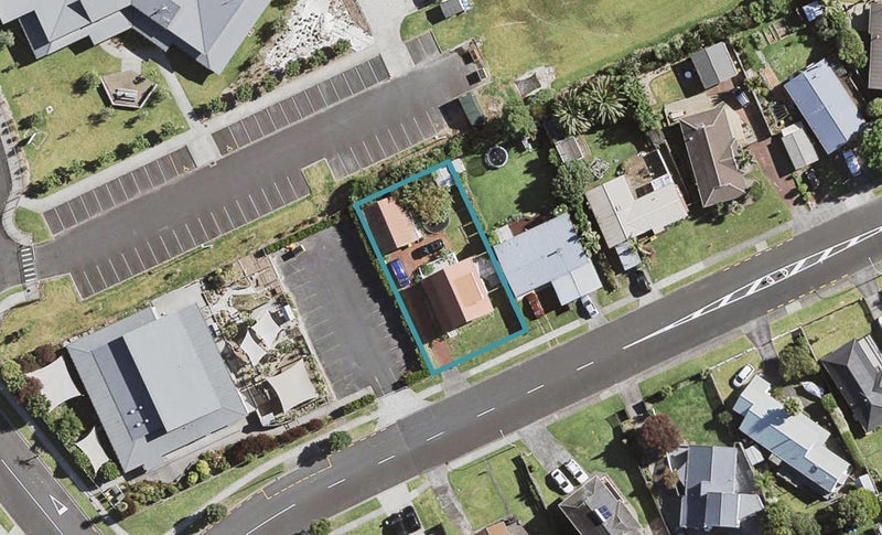 35 Hadley Wood Drive, Wattle Downs, Auckland - Carousel 1