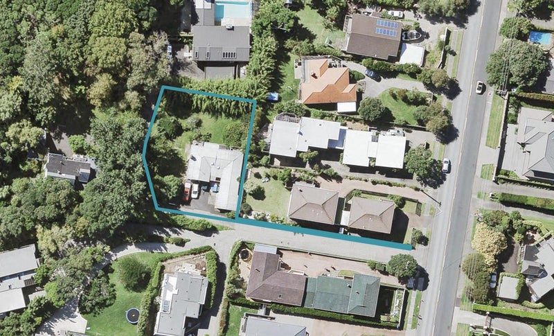 160 Beach Road, Campbells Bay, Auckland - Carousel 1
