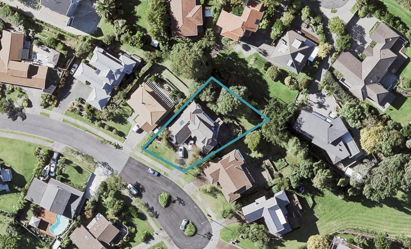 8 Jolyn Place, Cockle Bay, Auckland - Carousel 1