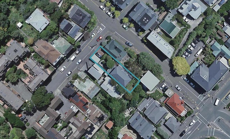 3 Pitarua Street, Thorndon, Wellington - Carousel 1